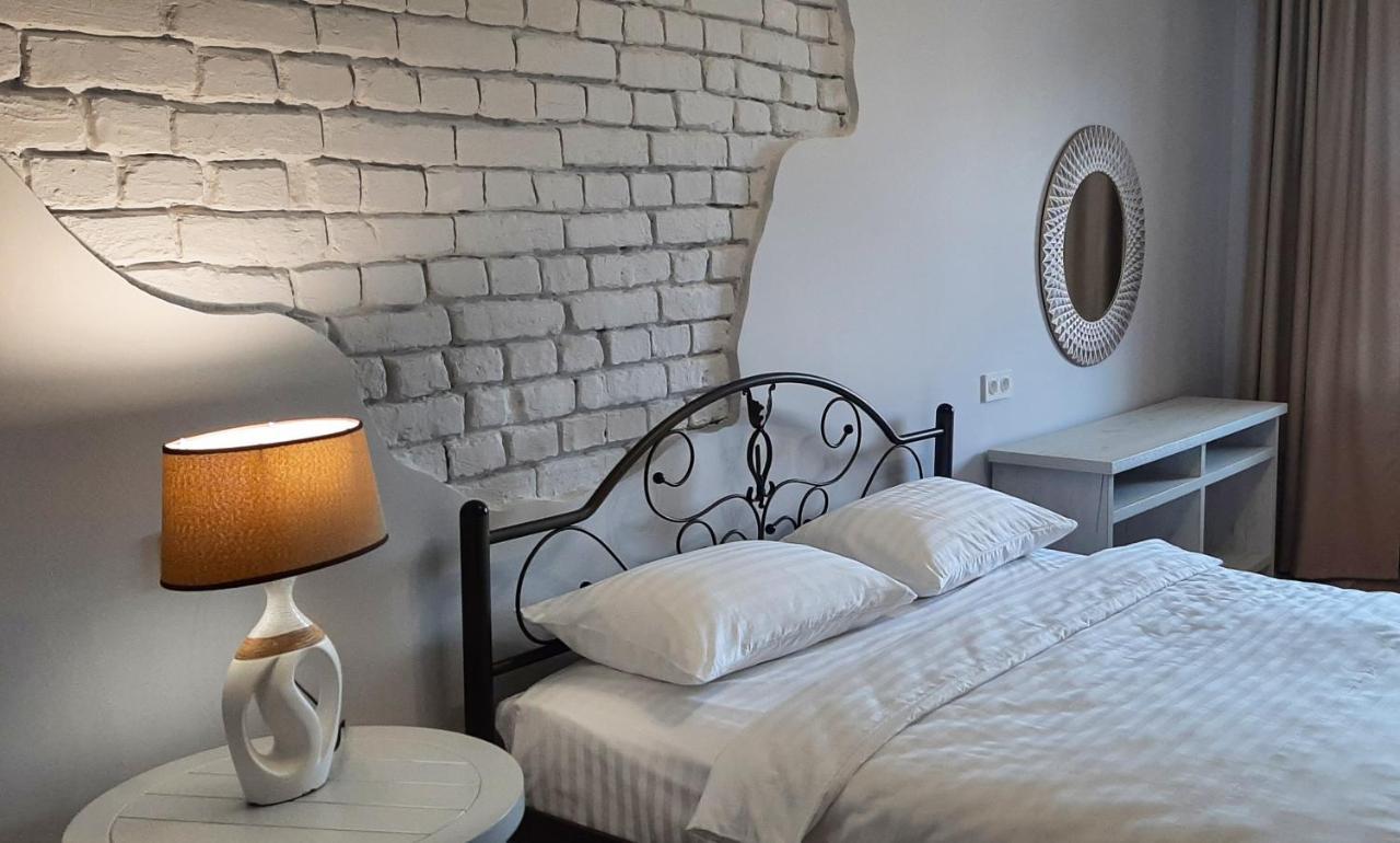 Гетьманські Палати , Старе Місто, 2 Спальні, Балкон-Тераса , 85 М Кв Kamianets-Podilskyi Exterior photo