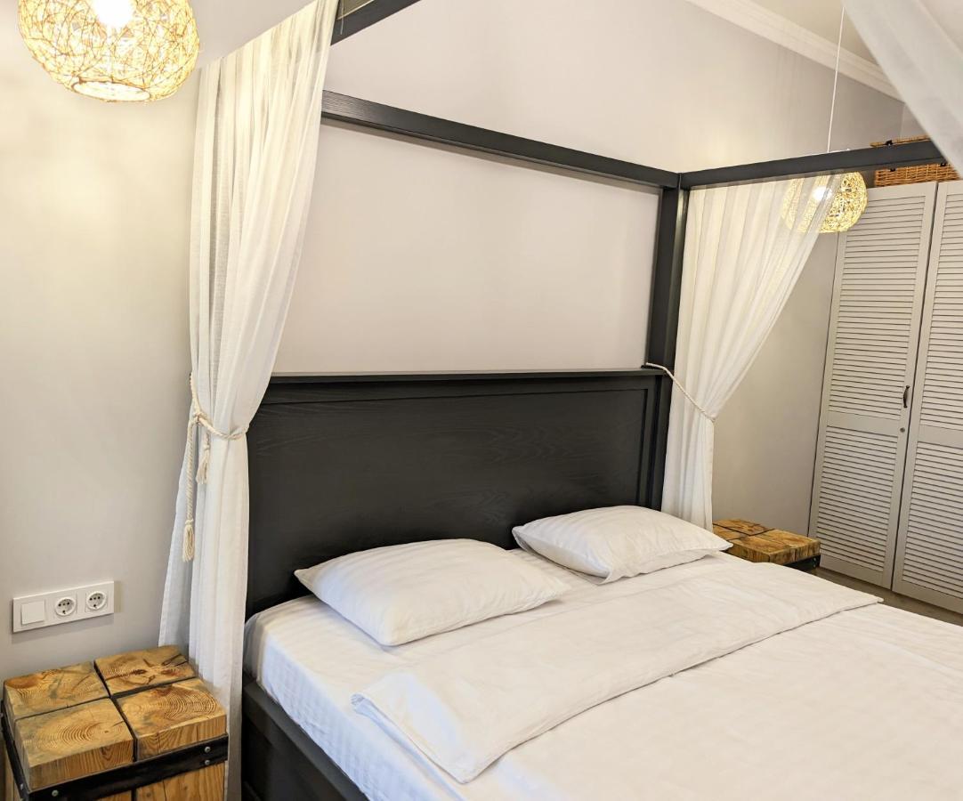 Гетьманські Палати , Старе Місто, 2 Спальні, Балкон-Тераса , 85 М Кв Kamianets-Podilskyi Exterior photo